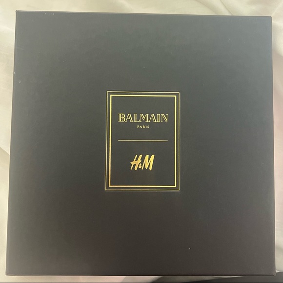 Limited edition Balmain x H&M Crystal Chandelier Clip-on Earrings - Picture 5 of 6